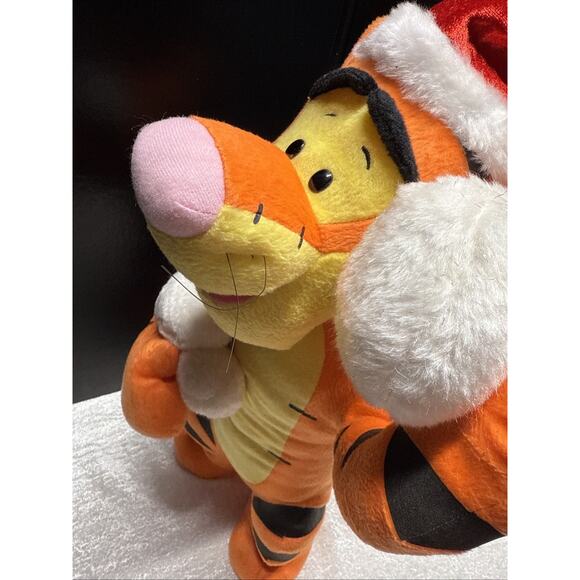 Tigger Santa Hat Door Greeters Disney Plush Christmas Winnie The Pooh 27" - Picture 10 of 16